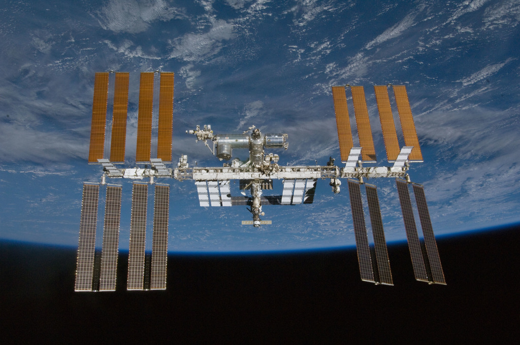 s132e012209 STS 132 view of ISS after undocking